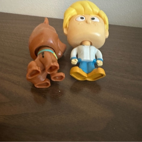 SOLD- Scooby-Doo FRED And SCOOBY-DOO Bobble Head Toys From 2021 McDonalds - Picture 5 of 8